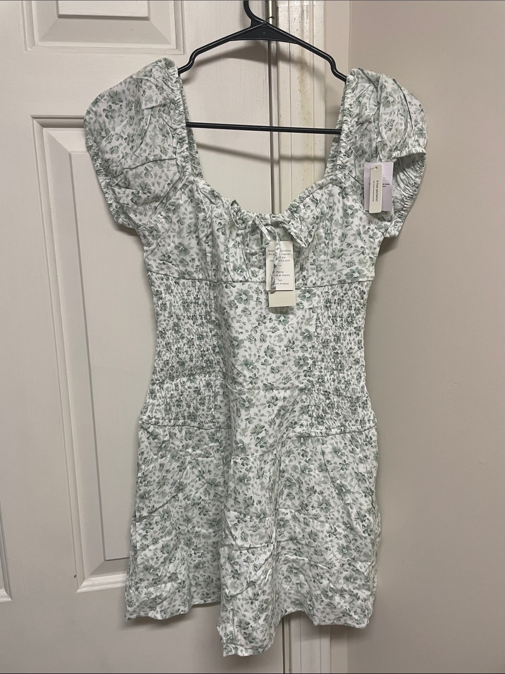 Hollister Light Green Floral Puff-Sleeve Mini Dress